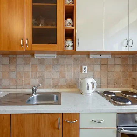 Madonna Field Ii * Ντουμπρόβνικ