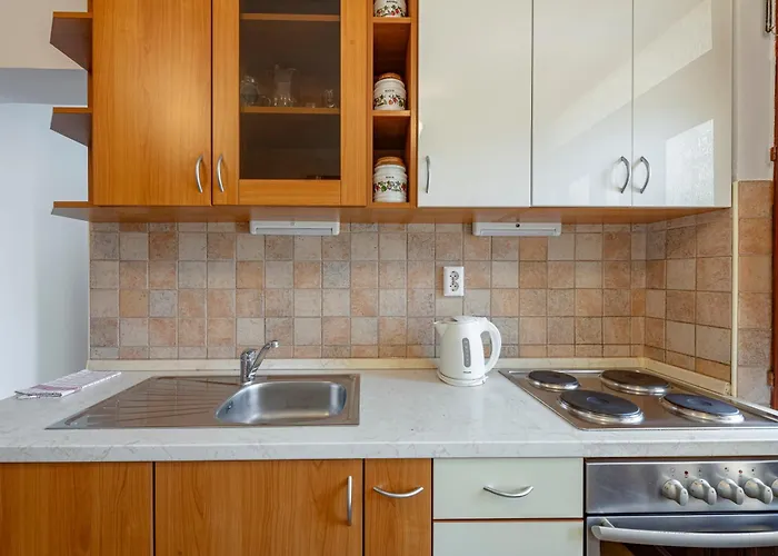 Madonna Field Ii * دوبروفينك